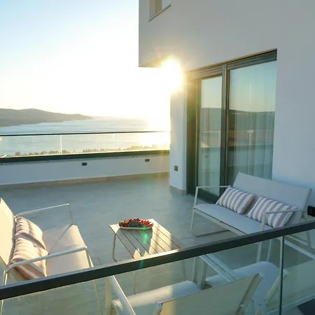 Bella Vista With Heated Pool Villa Rovanjska