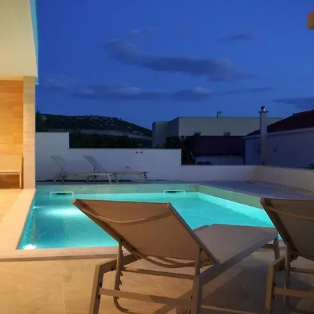 Villa Bella Vista With Heated Pool *