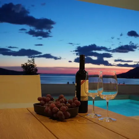 Bella Vista With Heated Pool Villa Rovanjska