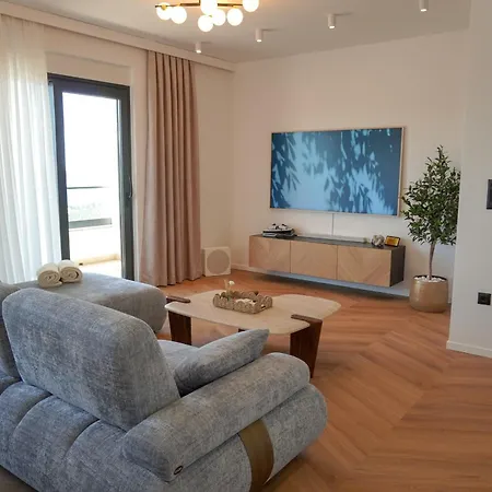 Bella Vista With Heated Pool Βίλα *