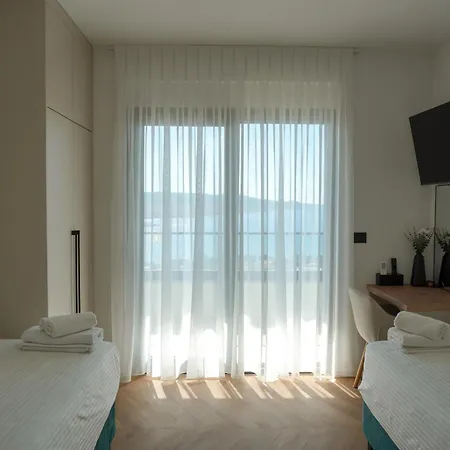 Βίλα Bella Vista With Heated Pool