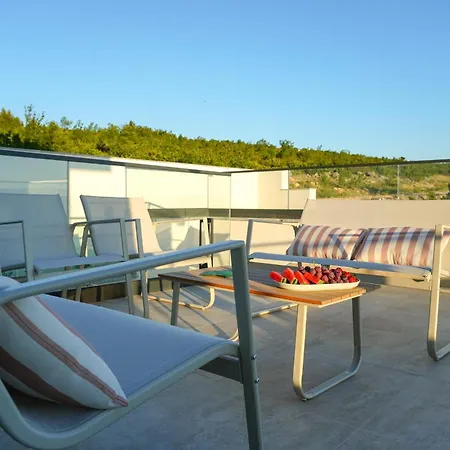 Bella Vista With Heated Pool *