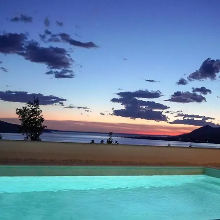 Bella Vista With Heated Pool Rovanjska